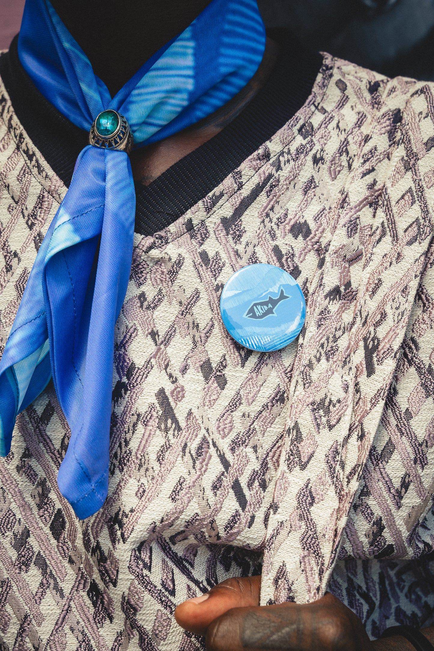 Juma pili Button pin