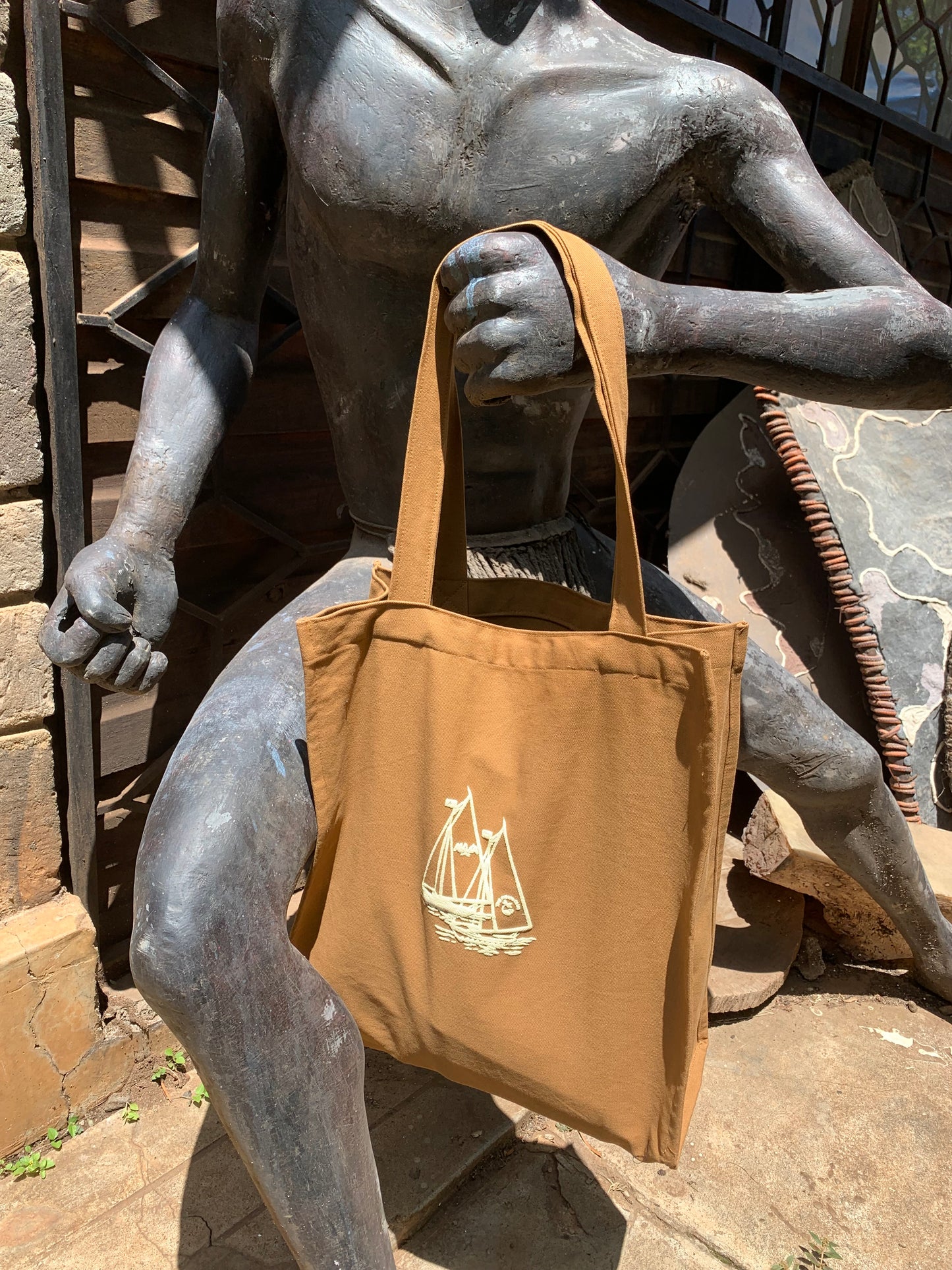 Dhow Race Tote